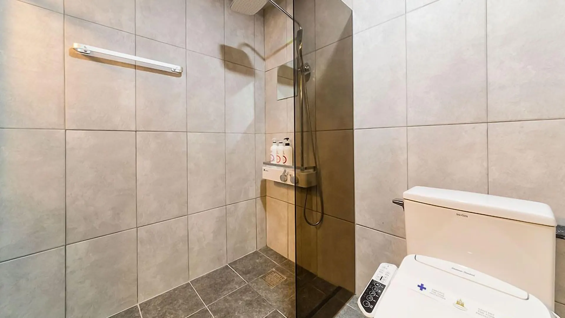 Jakjeon Dream Palace Bucheon Hotel